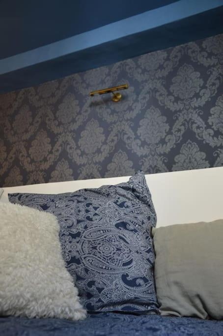 La Loge Familiale: 110M2, Place Rose Goudard, Ac ลีล-ซูร์-ลา-ซอร์ก ภายนอก รูปภาพ