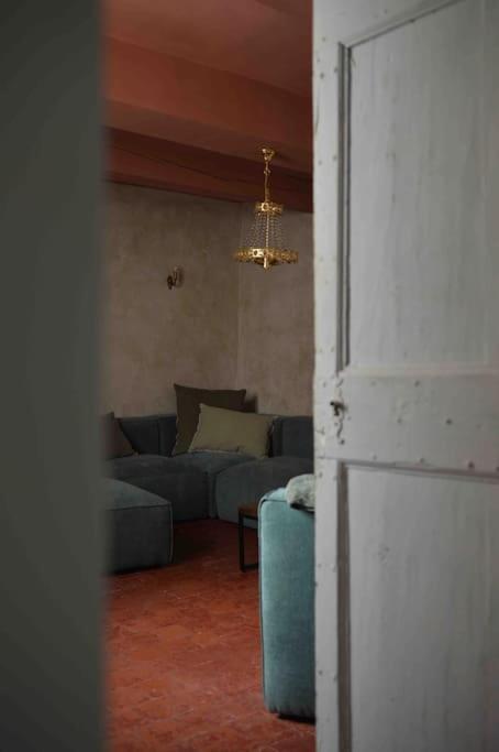 La Loge Familiale: 110M2, Place Rose Goudard, Ac ลีล-ซูร์-ลา-ซอร์ก ภายนอก รูปภาพ