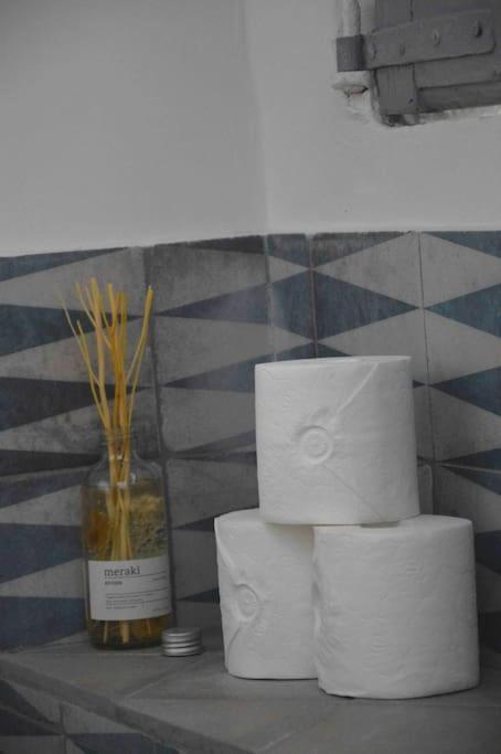 La Loge Familiale: 110M2, Place Rose Goudard, Ac ลีล-ซูร์-ลา-ซอร์ก ภายนอก รูปภาพ
