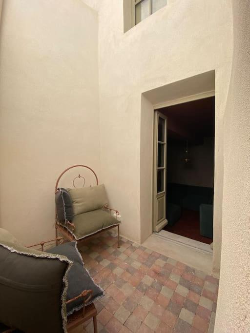 La Loge Familiale: 110M2, Place Rose Goudard, Ac ลีล-ซูร์-ลา-ซอร์ก ภายนอก รูปภาพ